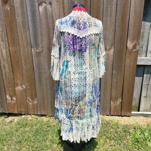 Origami Apparel Lace Hi Low Cardigan - Picture 3 of 4